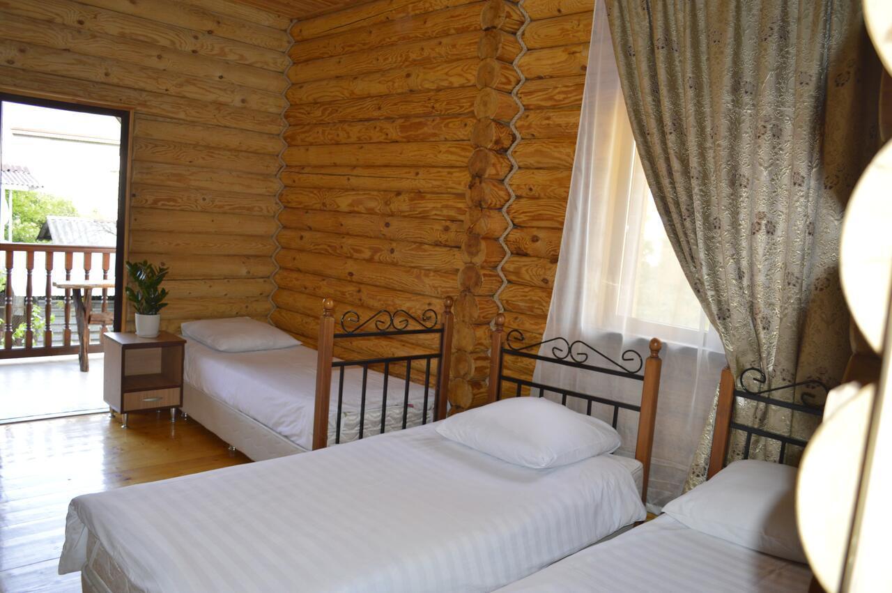 Абхазская Усадьба Hotel กากรา ภายนอก รูปภาพ