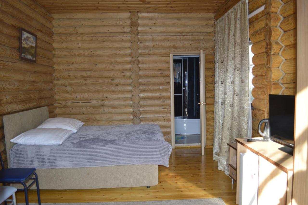Абхазская Усадьба Hotel กากรา ภายนอก รูปภาพ